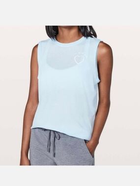 lululemon athletica Brunswick Blue muscle tank Lead With Your Heart Size 10-12